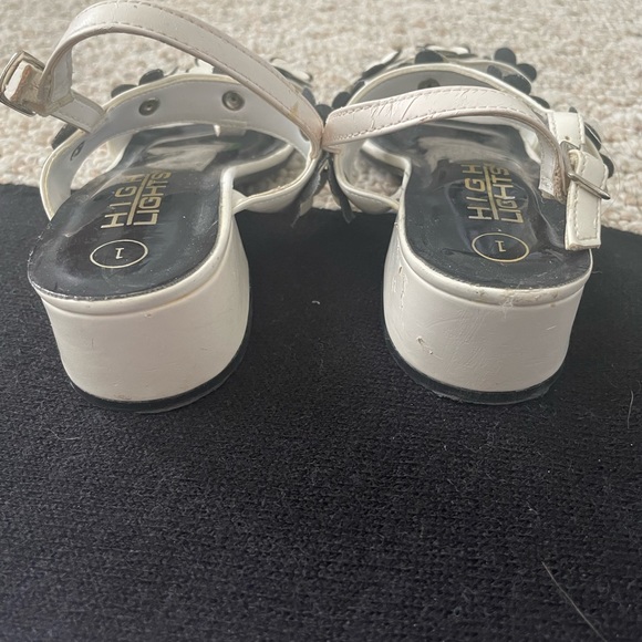 Vintage Little Girl Flower Sandals - Picture 10 of 11